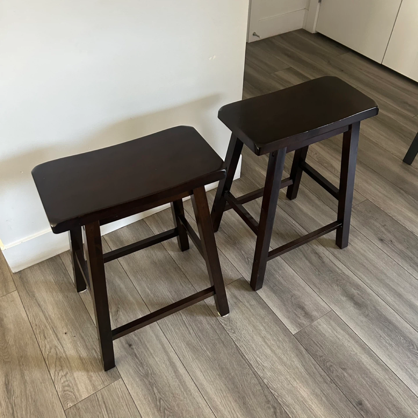 2 Bar Stools