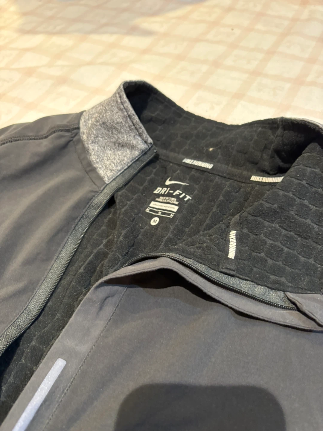 Men’s Nike Running Jacket - photo 4