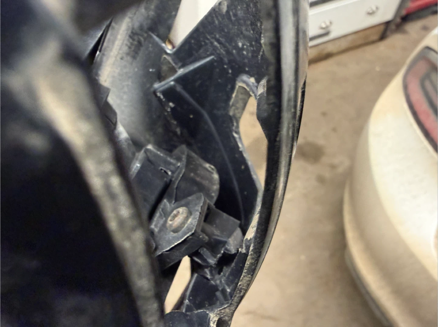 2015 Dodge Charger RH Side Mirror Assembly - photo 3