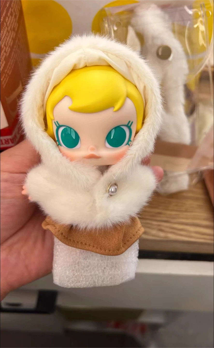 🏆POP MART Molly Baby Winter Fit Check Vinyl Plush Blind Box - photo 2