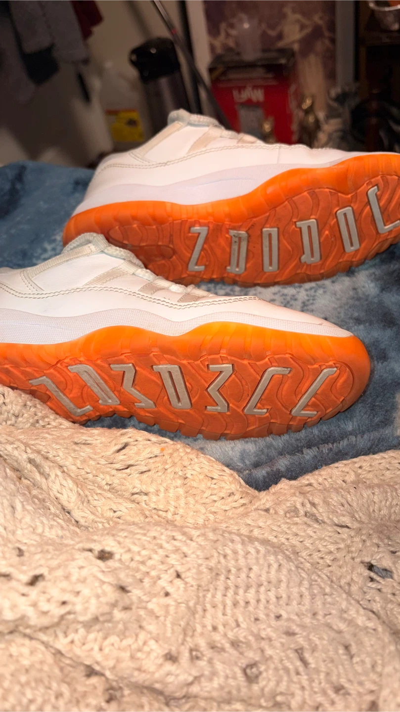 Nike Air Jordan 11 Retro Low TD Shoes - White/Orange - Size 3Yq🏆 - photo 2