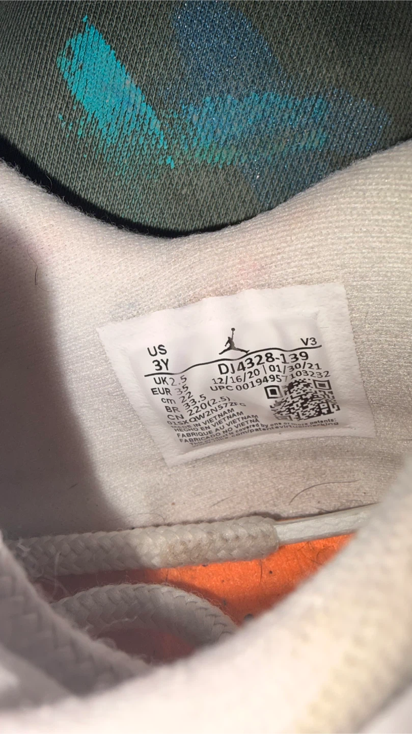 Nike Air Jordan 11 Retro Low TD Shoes - White/Orange - Size 3Yq🏆 - photo 4