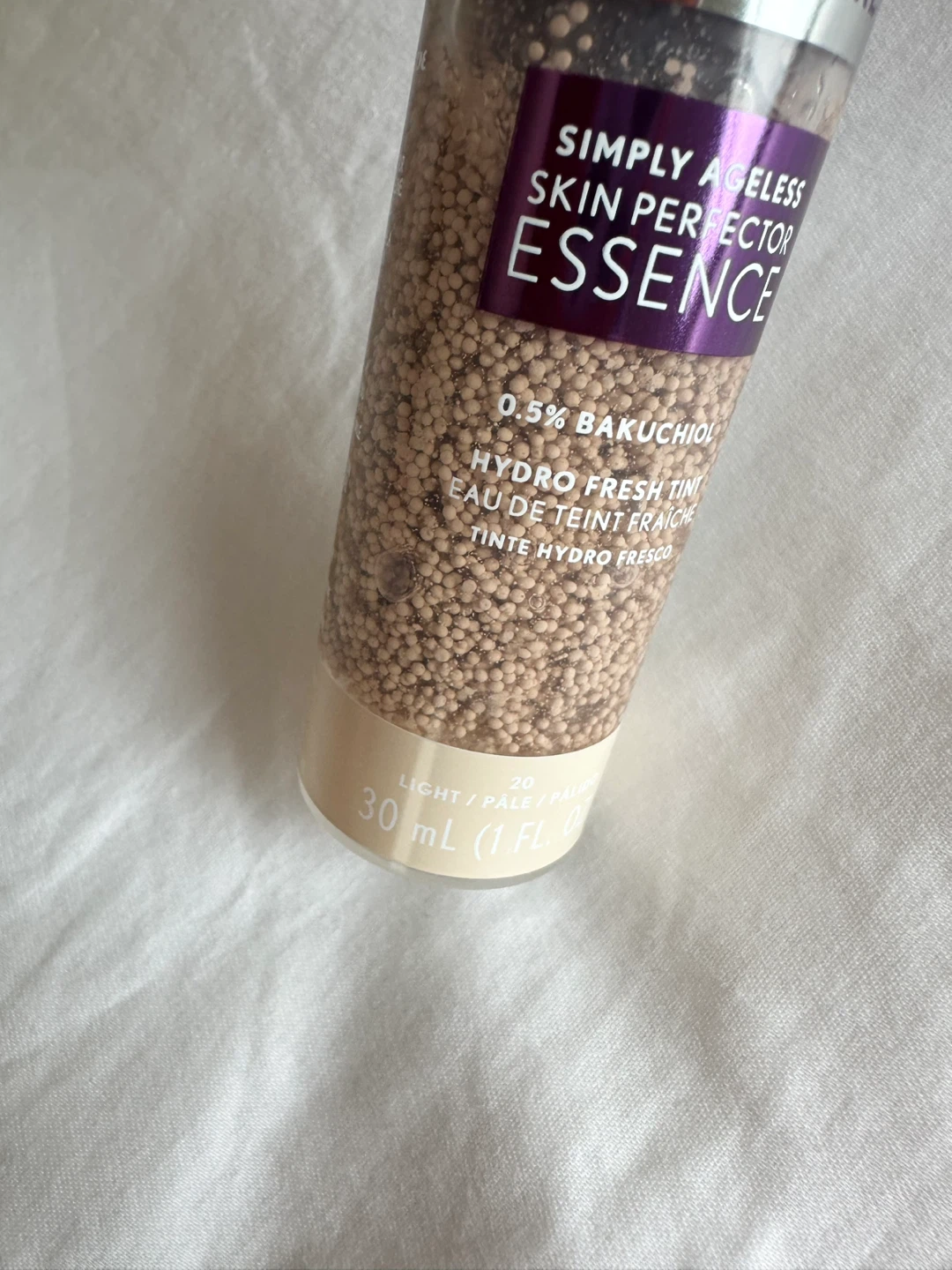 🆕 CoverGirl Skin Perfection Essence Foundation - Light - photo 3