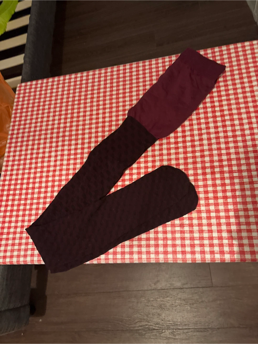 Maroon Patterned Tights