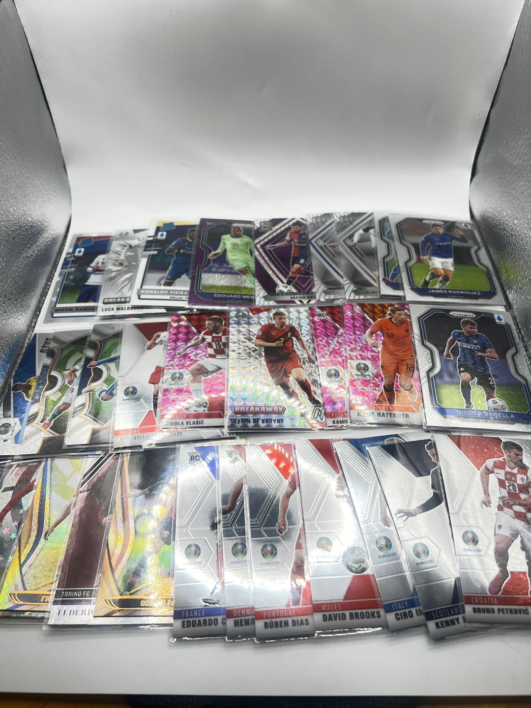 Soccer insert lot of 57 cards no repeats M/NM