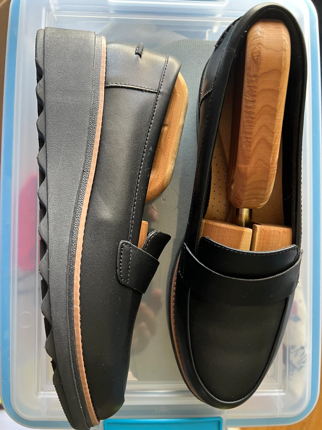 Clark’s wedge heel loafers in Black, like new