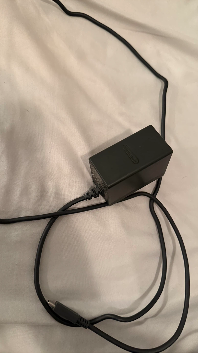 Nintendo Switch AC Adapter [Original] - photo 2