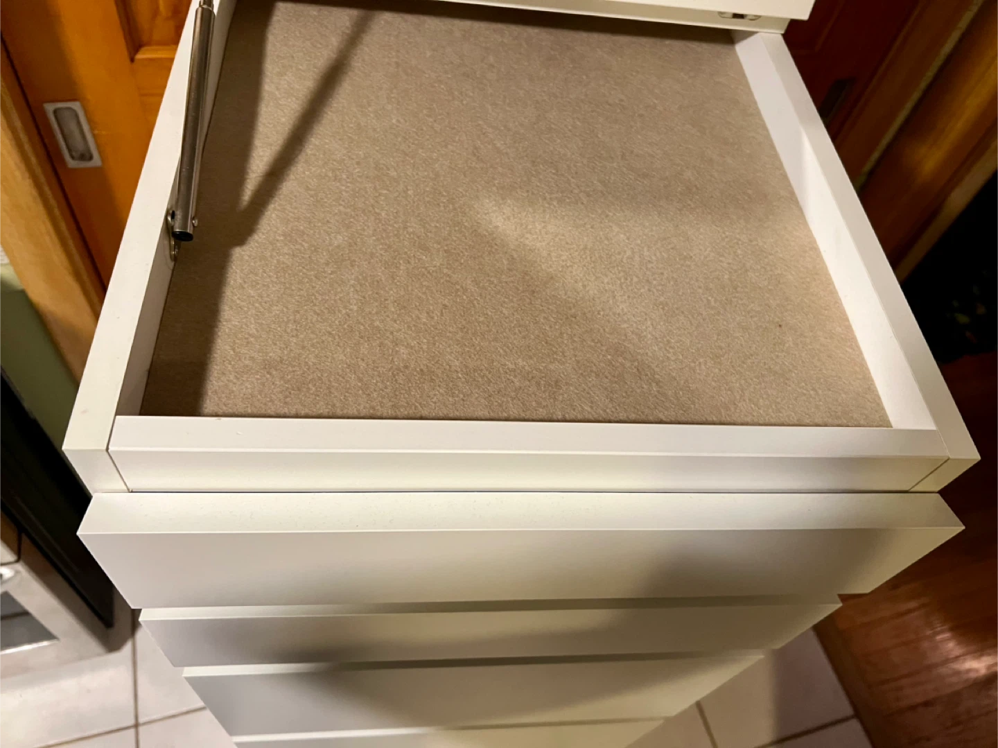 IKEA white 6 drawer dresser w/mirror/jewelry storage - photo 5
