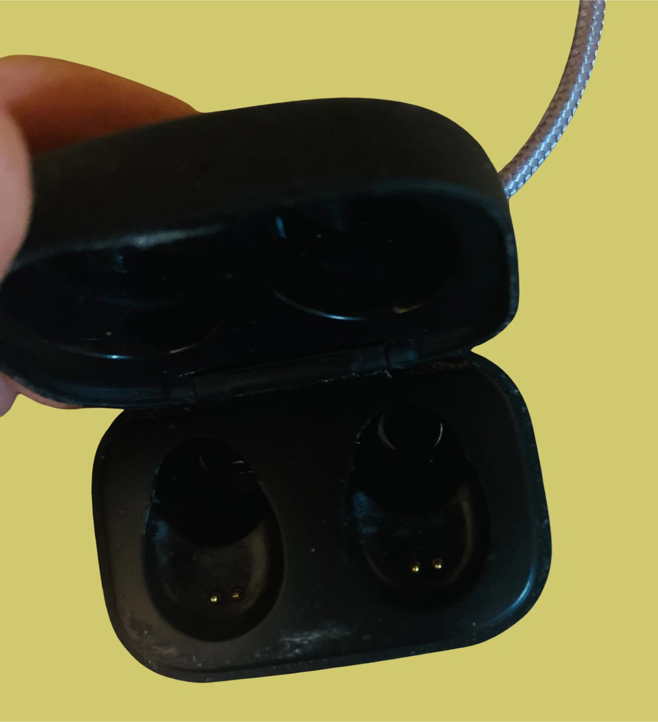 Abramtek True Wireless Earbuds Charging Case - photo 3