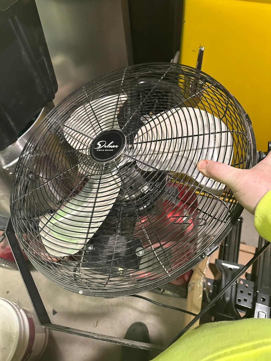 Simply deluxe 20” wall fan