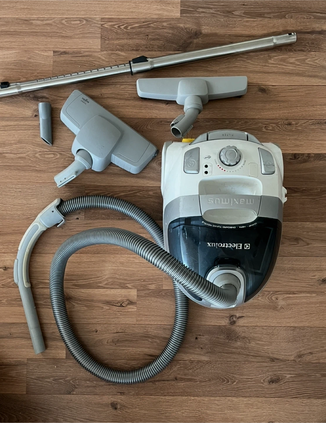 Electrolux Maximus Vacuum Cleaner with Attachments
