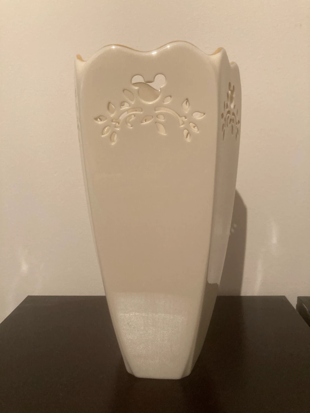 Lenox Walt Disney Gallery Vase - photo 4