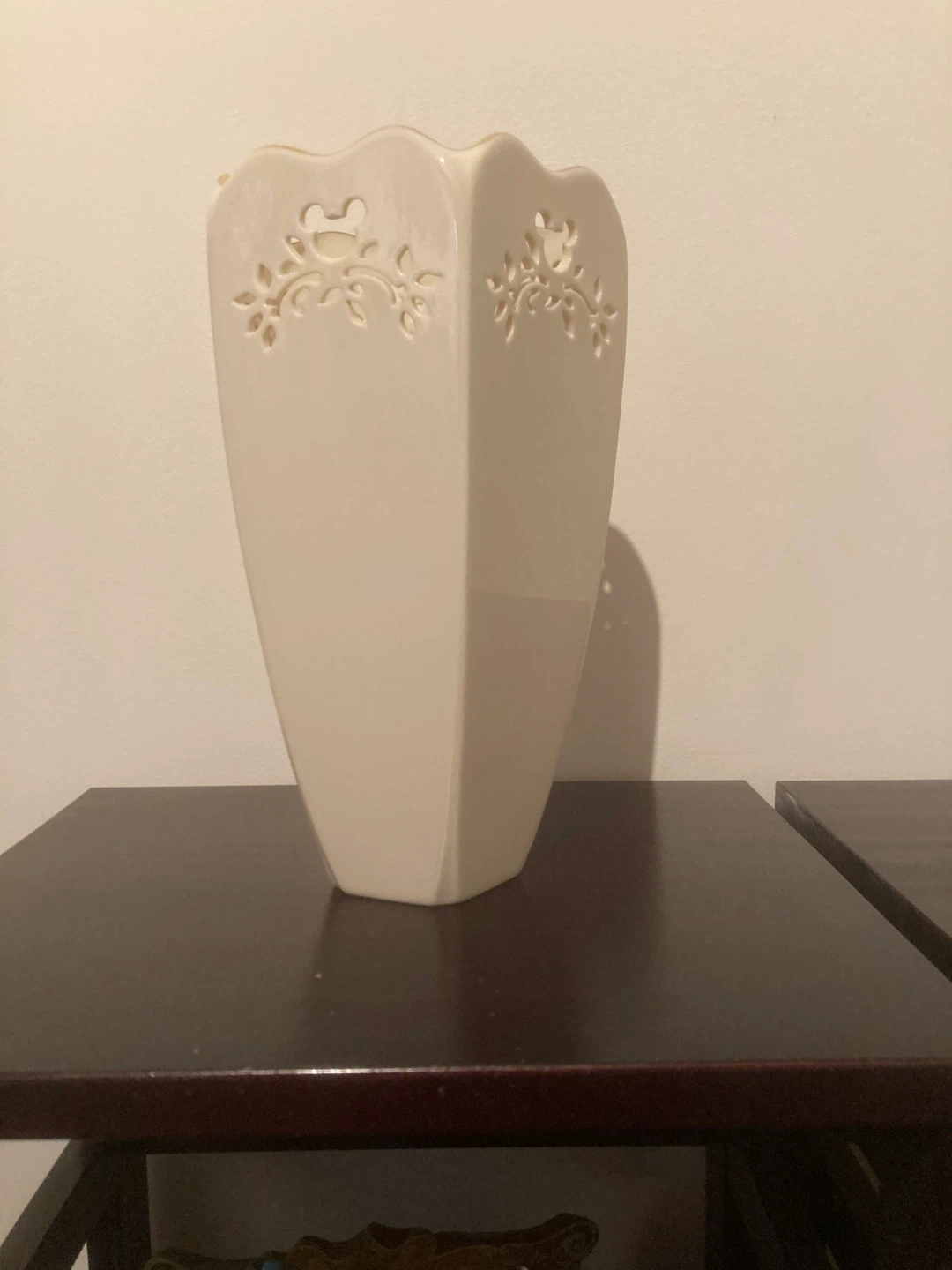 Lenox Walt Disney Gallery Vase - photo 5