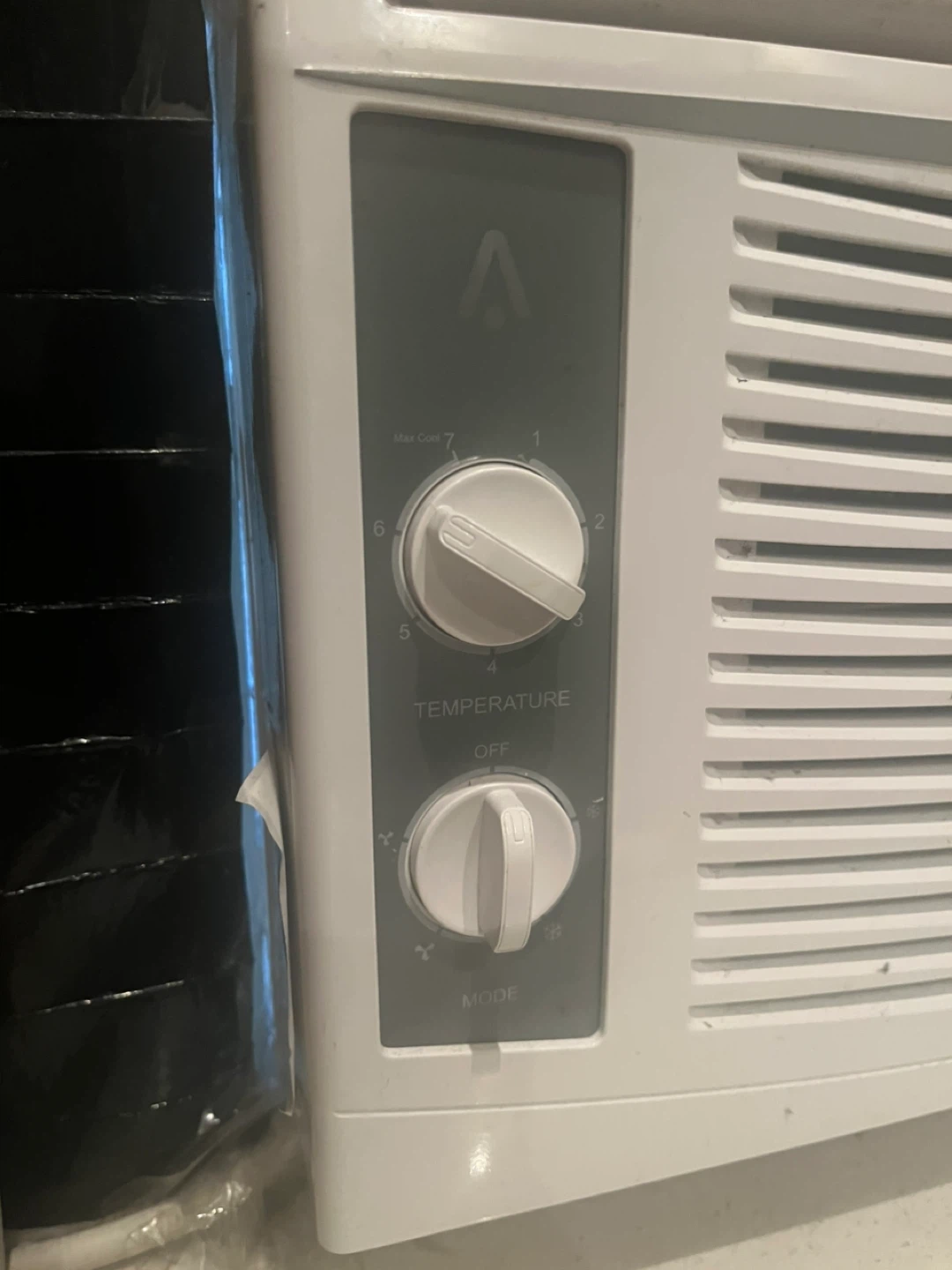 Window Air Conditioner - photo 2