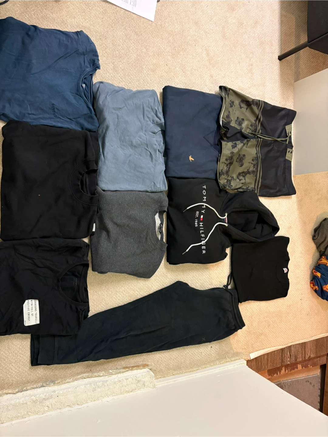 Assorted Men's Joggers and Sweatpants - photo 3