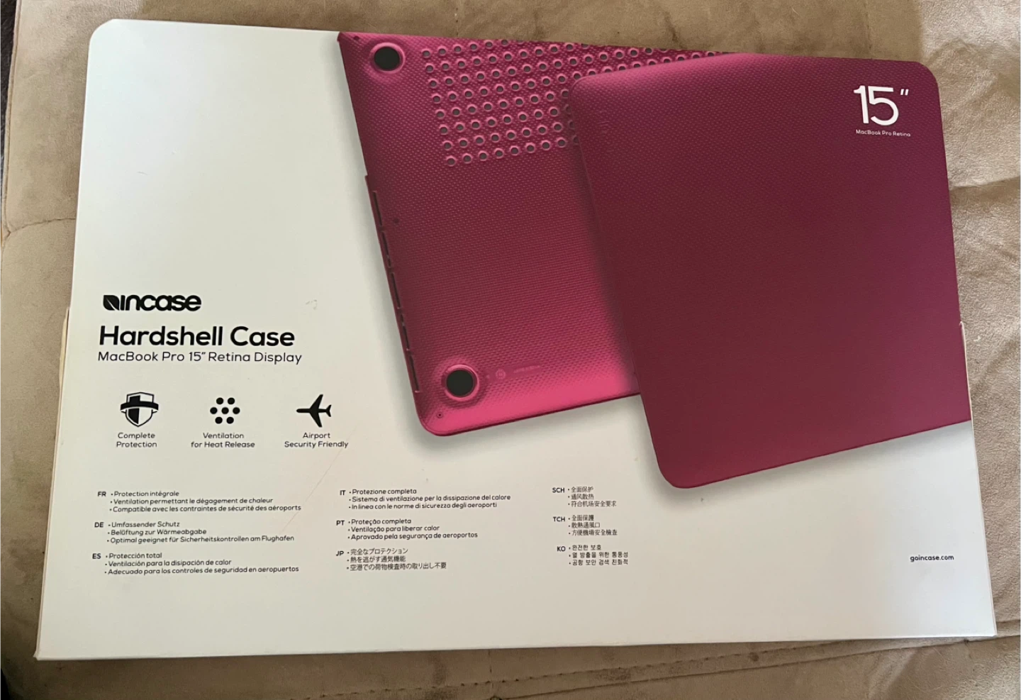 Incase Macbook Pro 15" Case - photo 2