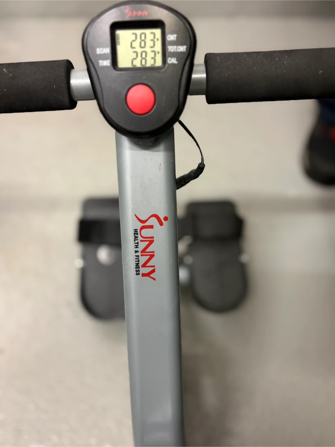 Sunny Health & Fitness Rowing Machine - photo 4