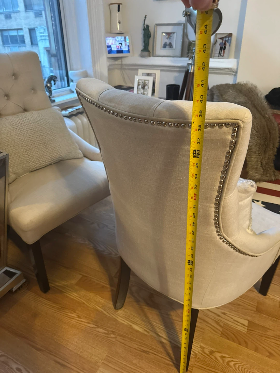 STUNNING Bakerford Upholstered Dining Chairs Tufted set of 4 - photo 5