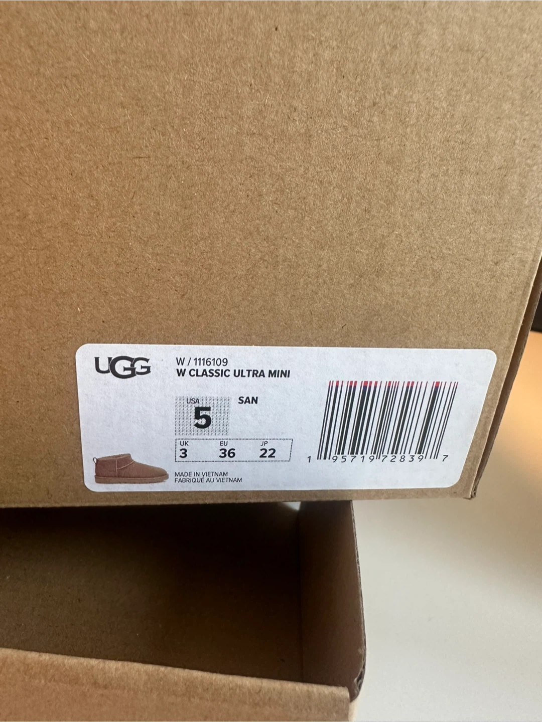 Ugg W Classic Ultra Mini Boots size 5 - photo 4