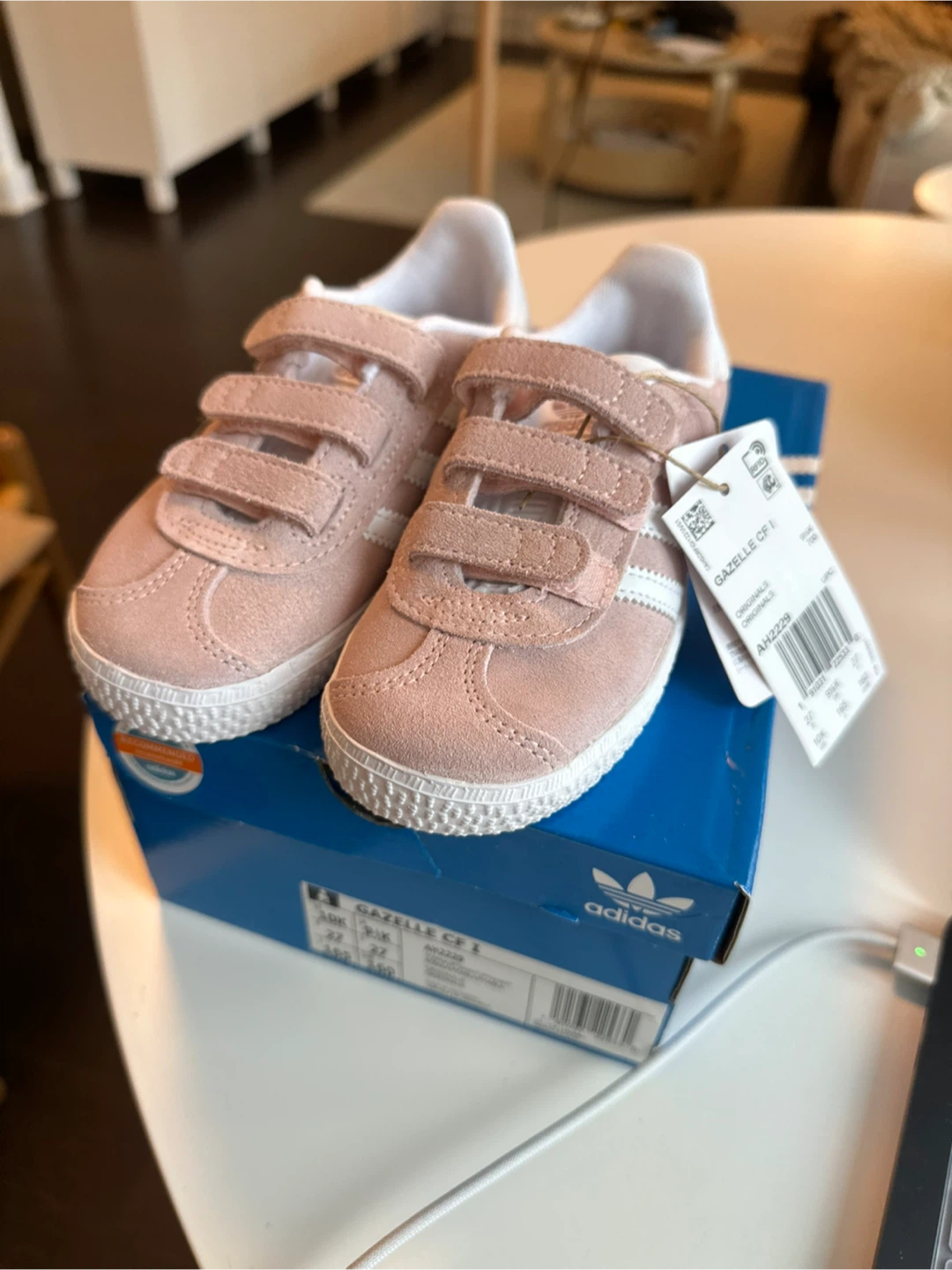 Adidas Gazelle infant & toddler Shoes Size US 10K Pink