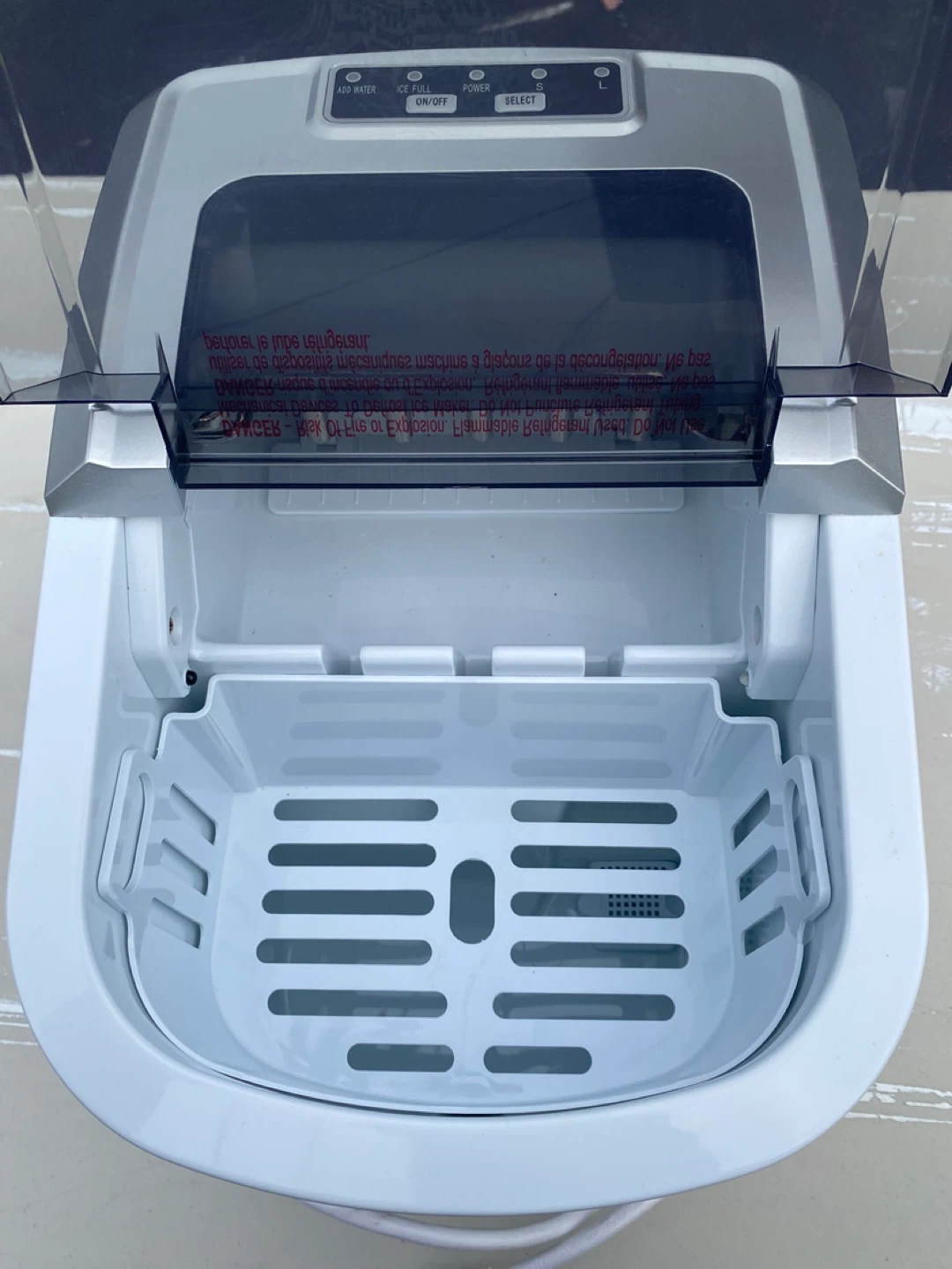 Frigidaire Ice Maker Machine - photo 2