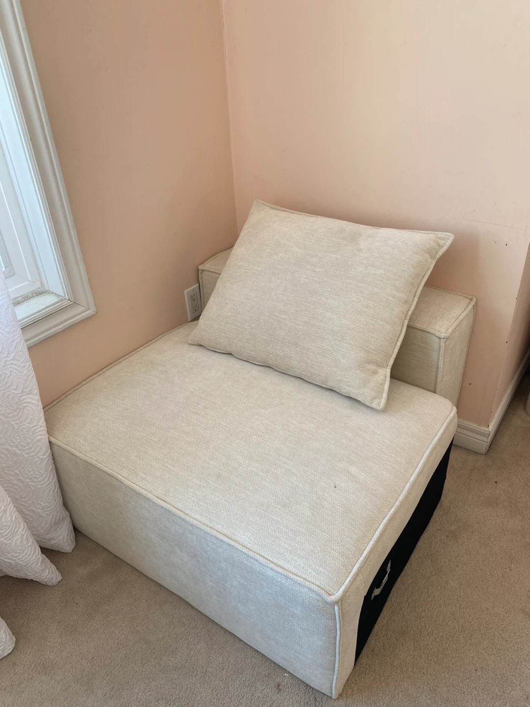 Beige Upholstered Chaise Lounge Chair with Storage