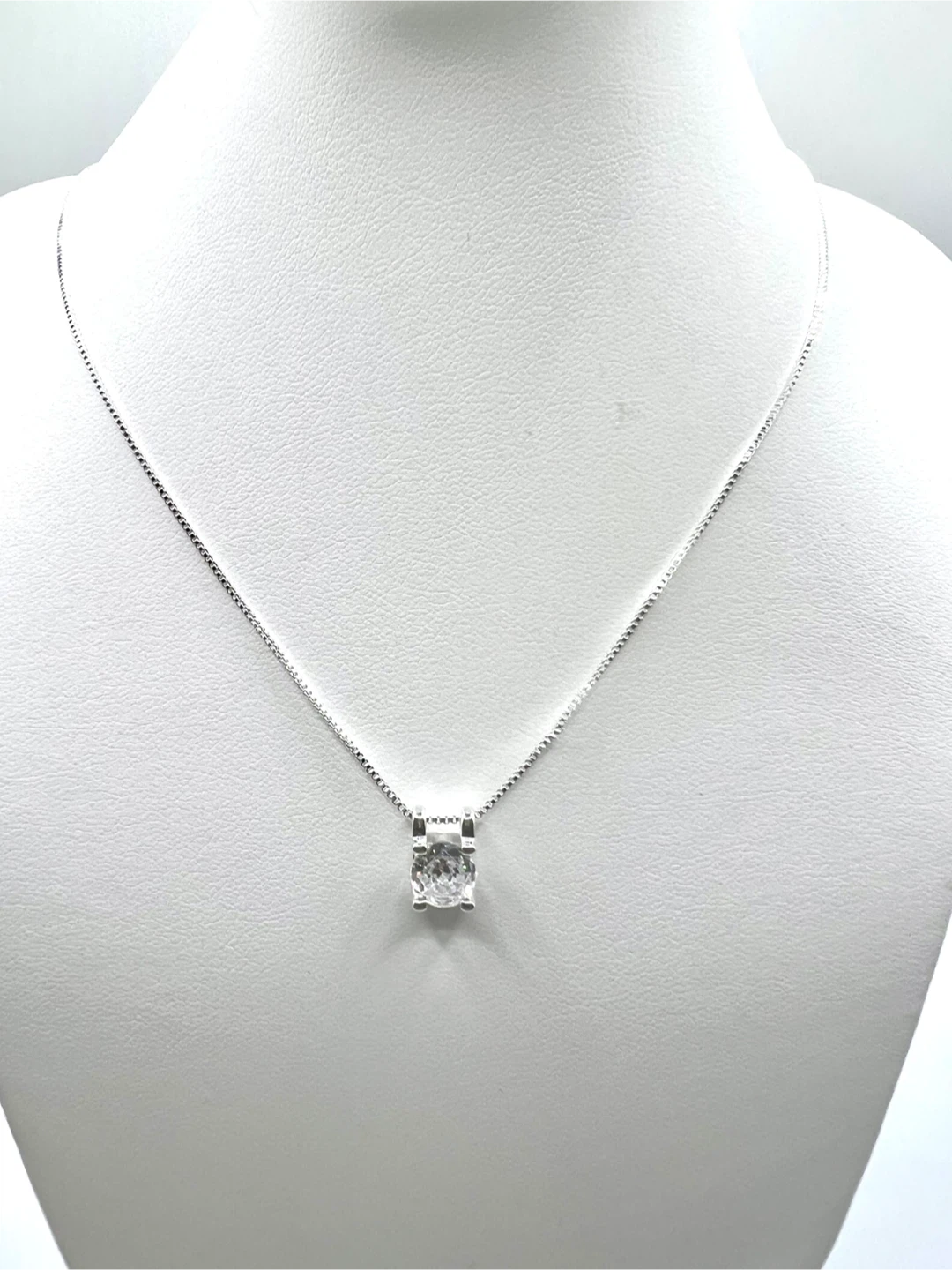 1 Carat Zincon diamond 925   Silver pendant necklaces  silver