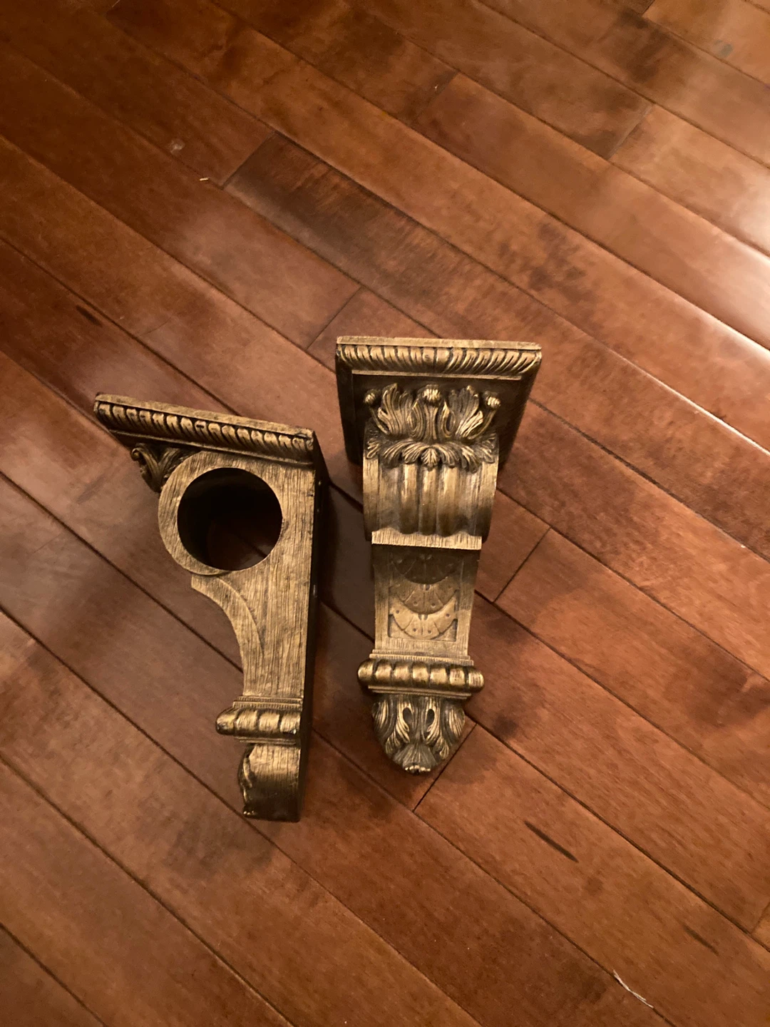 Decorative Wall Corbel for curtain rod  Set
