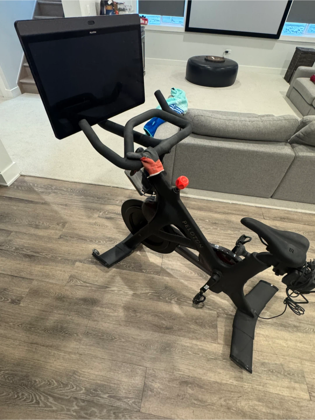 Peloton Exercise Bike with Screen - photo 2