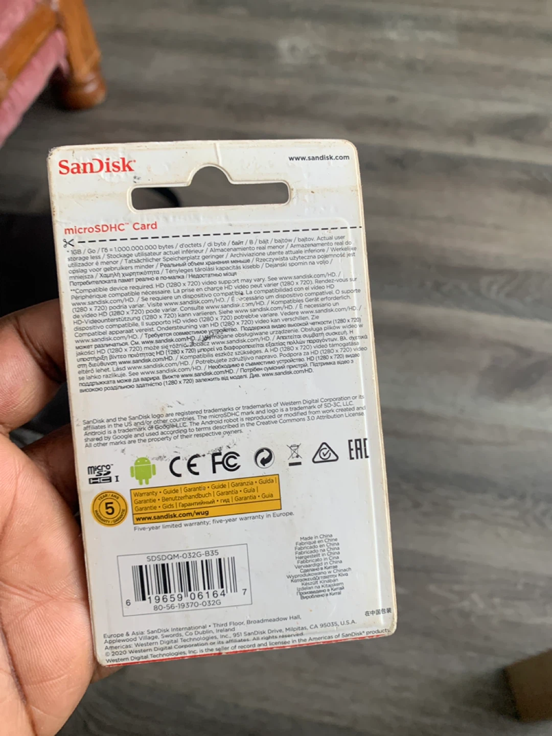 SanDisk 32GB micro SDHC Card - photo 2