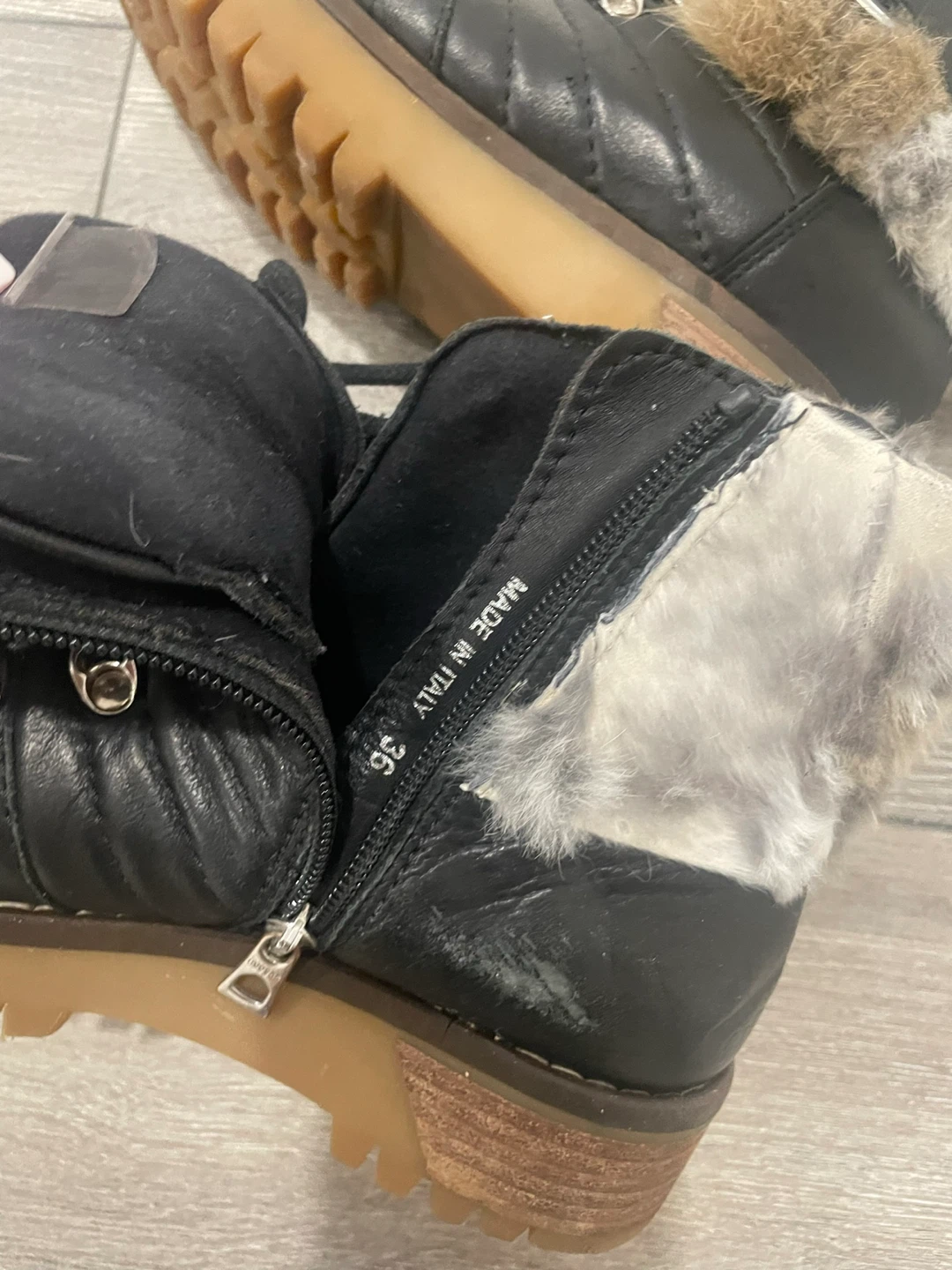 Rugged Black Leather Fur Trimmed Boots - Size 36 - photo 4