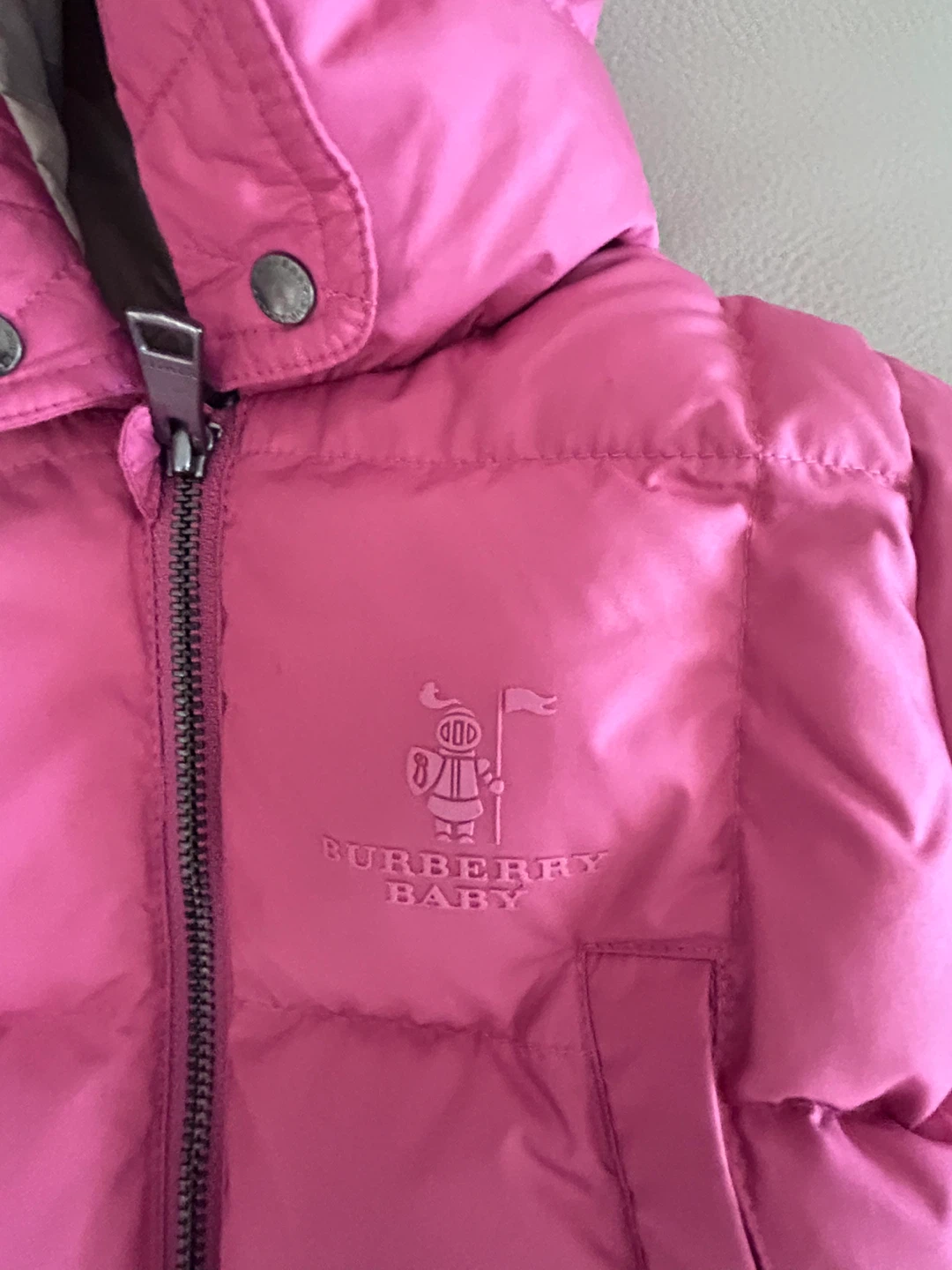 Burberry Pink Down Snowsuit - 9M - photo 5