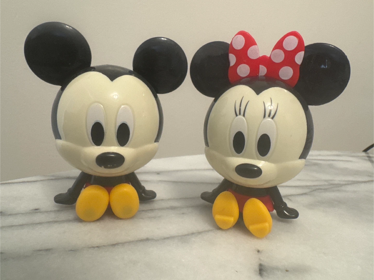 Mickey and Minnie Mouse Cake Toppers - photo 2