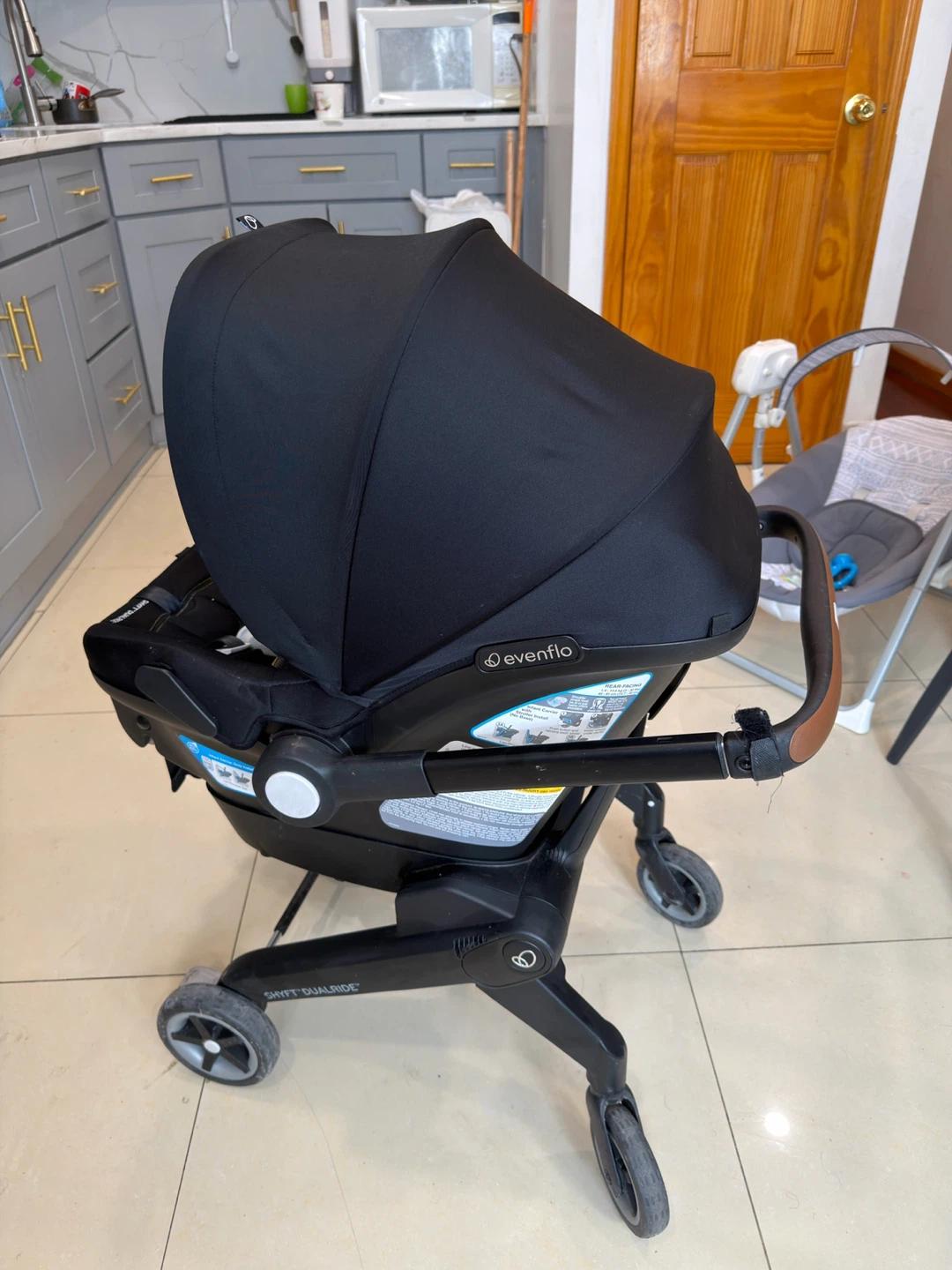 Evenflo Shyft Dualride Travel System - Black - photo 2