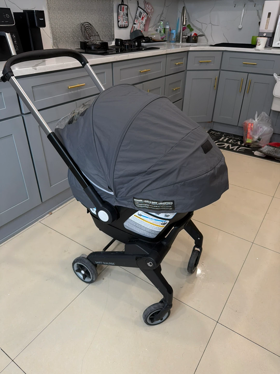 Evenflo Shyft Dualride Travel System - Black - photo 5