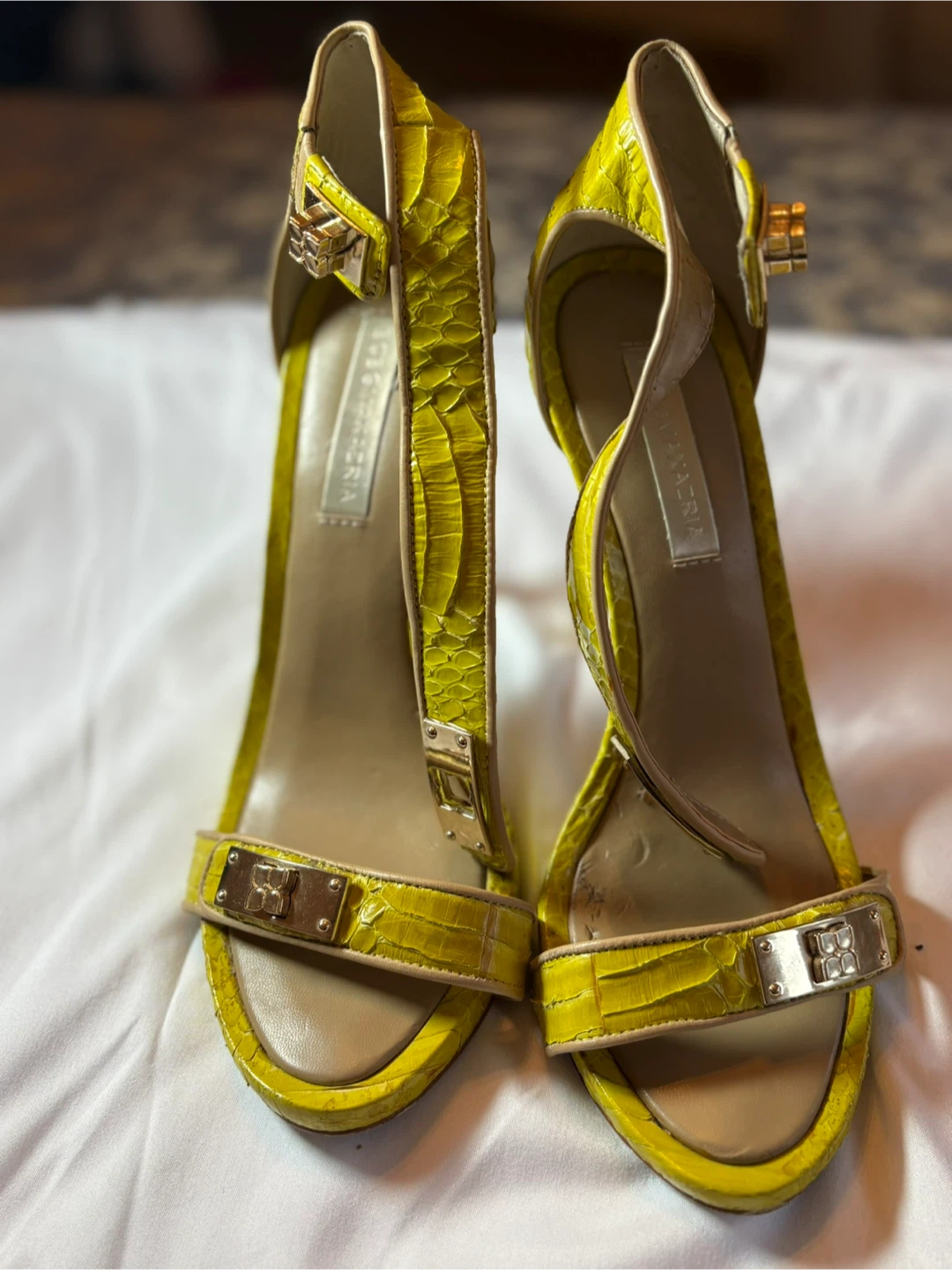 BCBGMAXAZRIA Yellow Stiletto Heels - photo 2