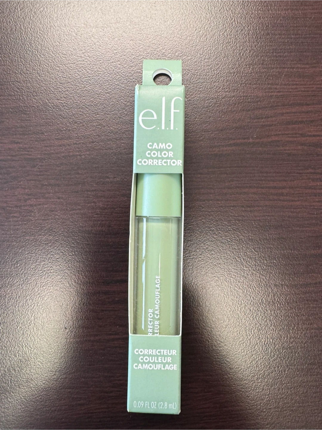 e.l.f. Camo Color Corrector Green