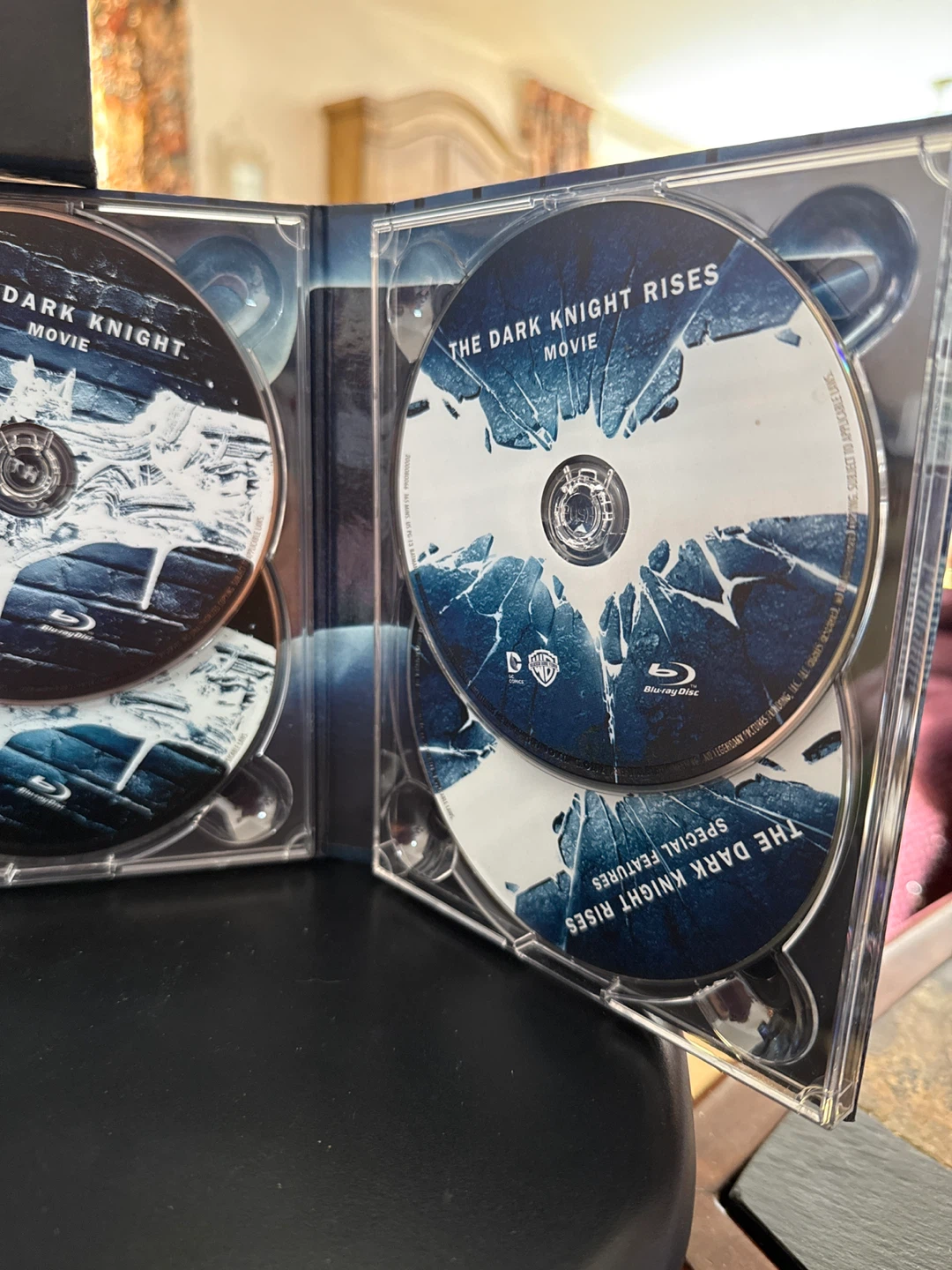 The Dark Knight Trilogy Blu-ray Box Set - photo 2