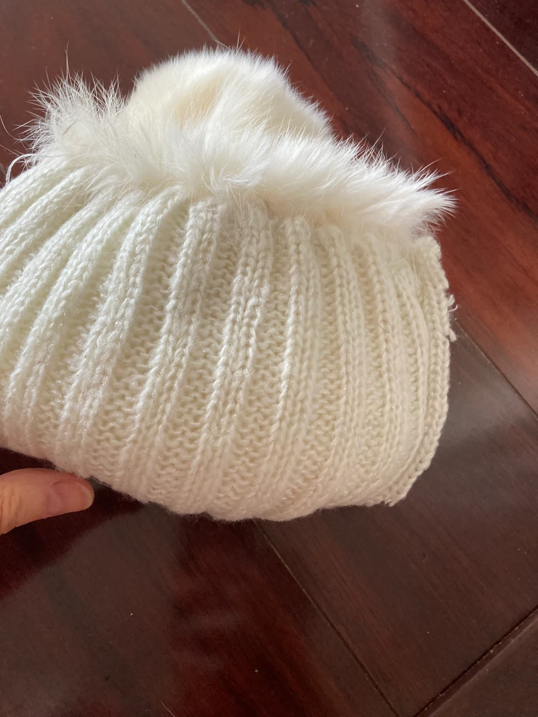White rabbit Fur hat - photo 2