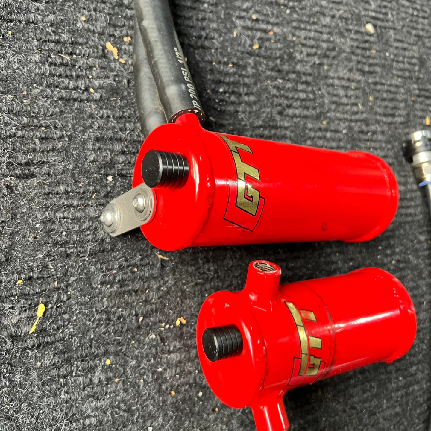 MINI R56 - GTT Red Air Oil Separator Dual Catch Cans Set - photo 5