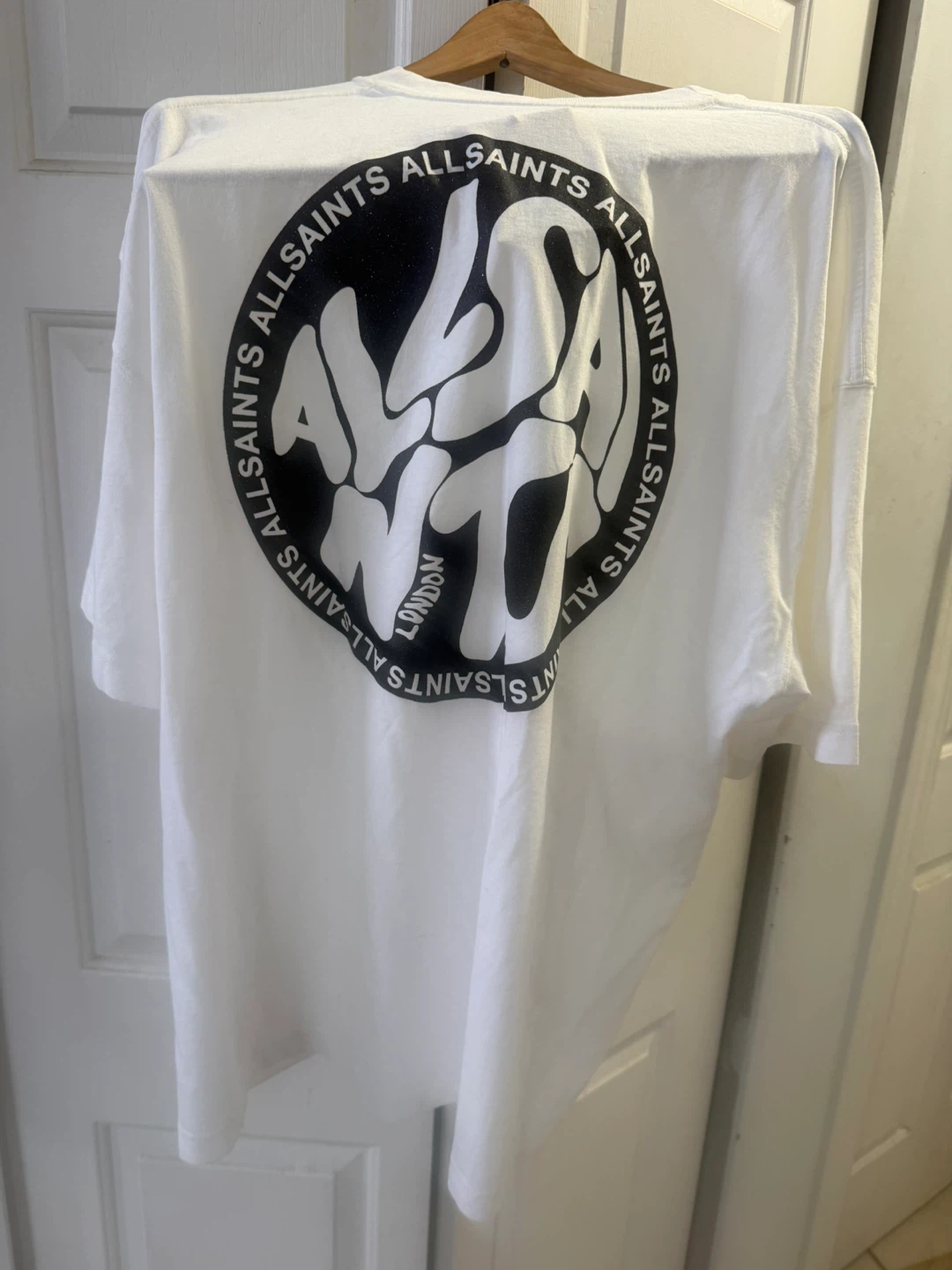 ALLSAINTS Oversized Fit T-Shirt - Medium - White - photo 3