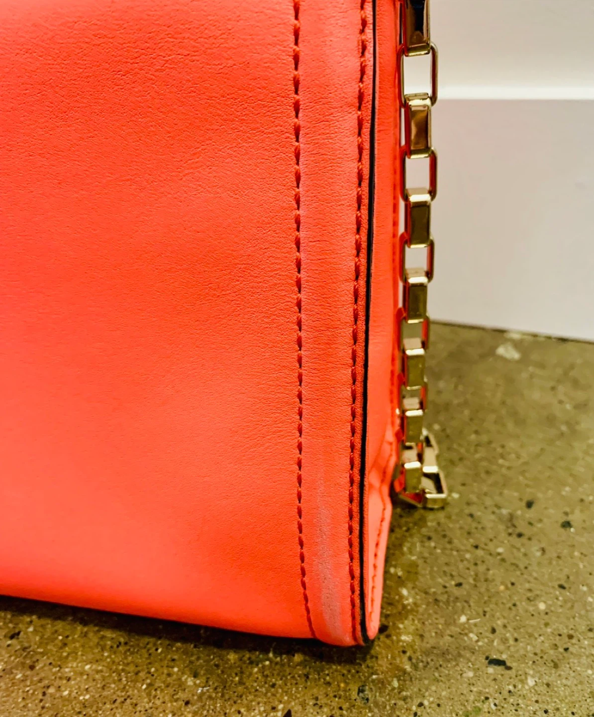 Kate Spade Coral Shoulder Bag with Gold Chain - photo 3