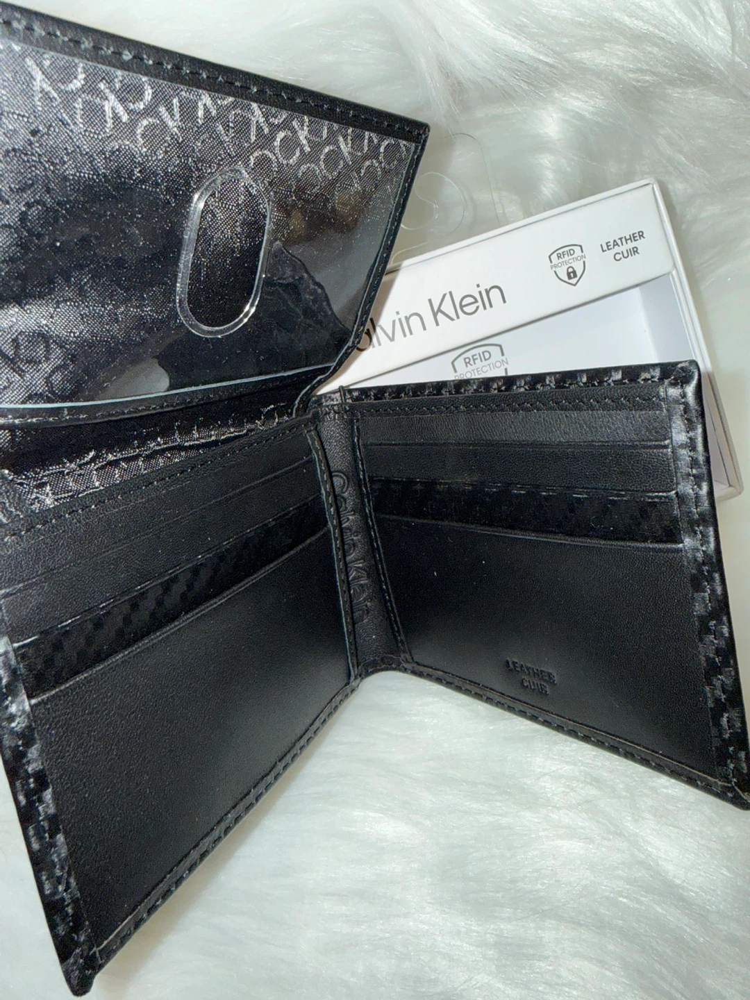Calvin Klein Wallet - photo 3