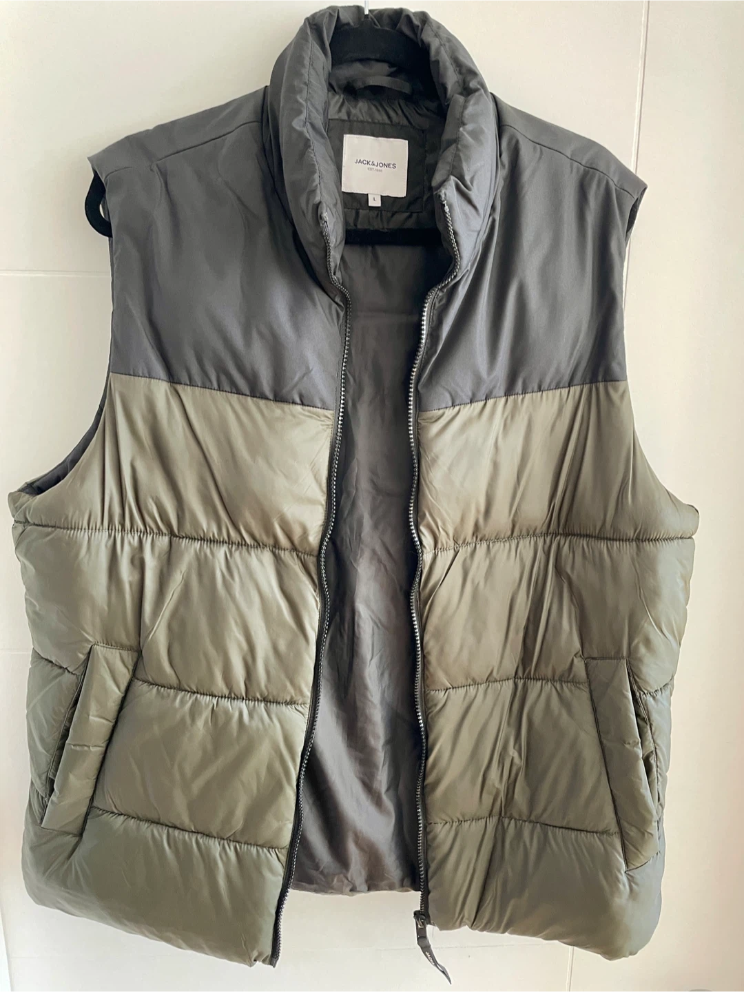 Jack & Jones Puffer Vest - Green/Black - Size L - photo 3