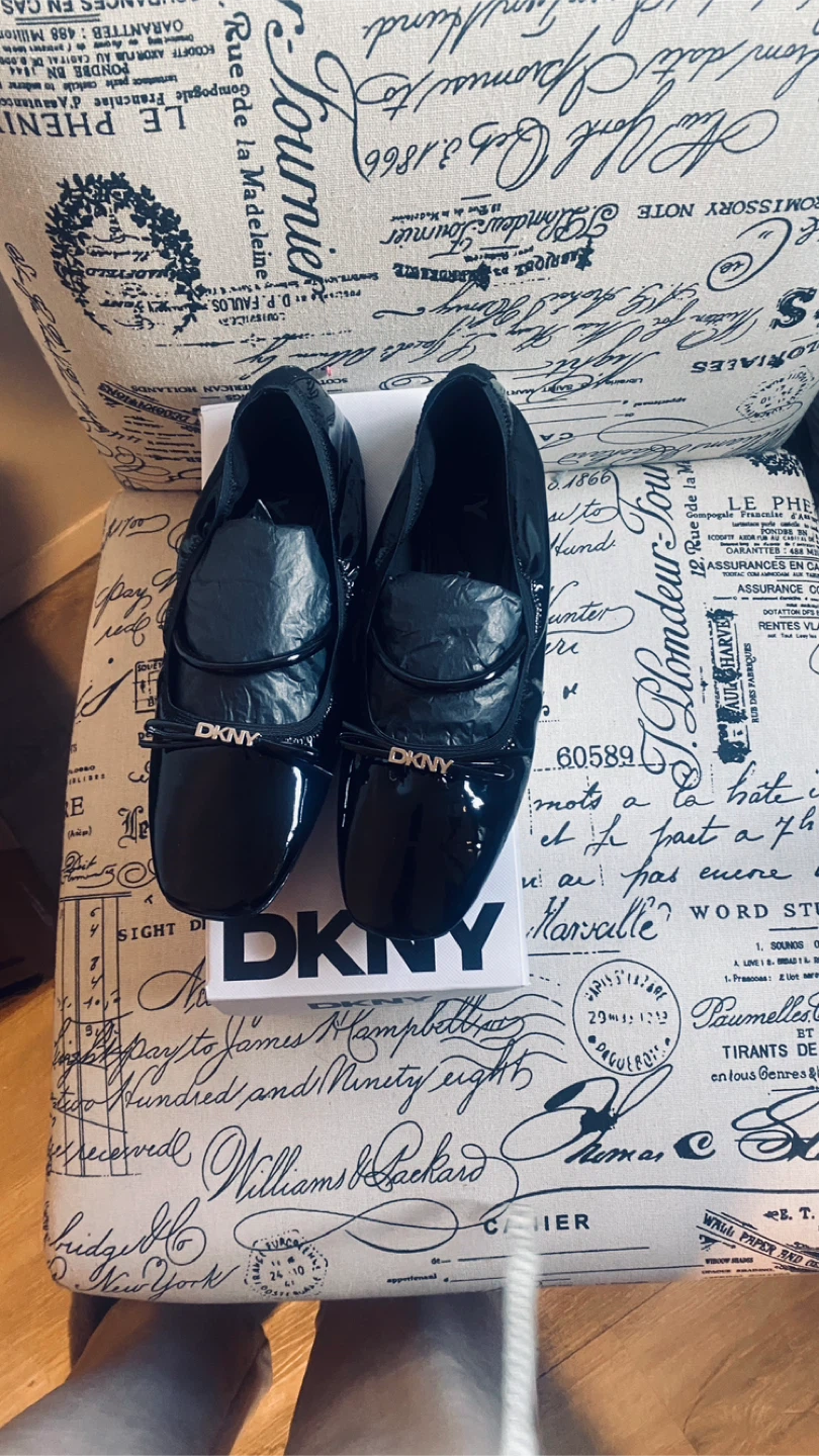 DKNY brand new ballet flats size 9.5 - photo 3