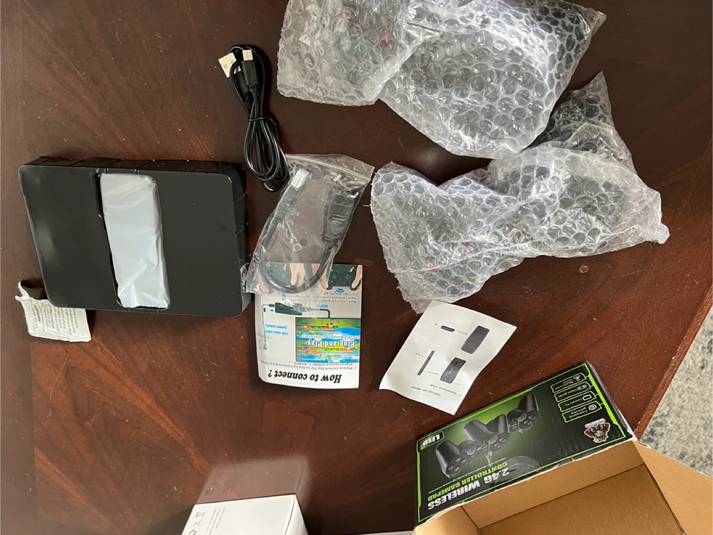 Kinhank Wireless Retro Game Console with 2 Controllers - photo 5
