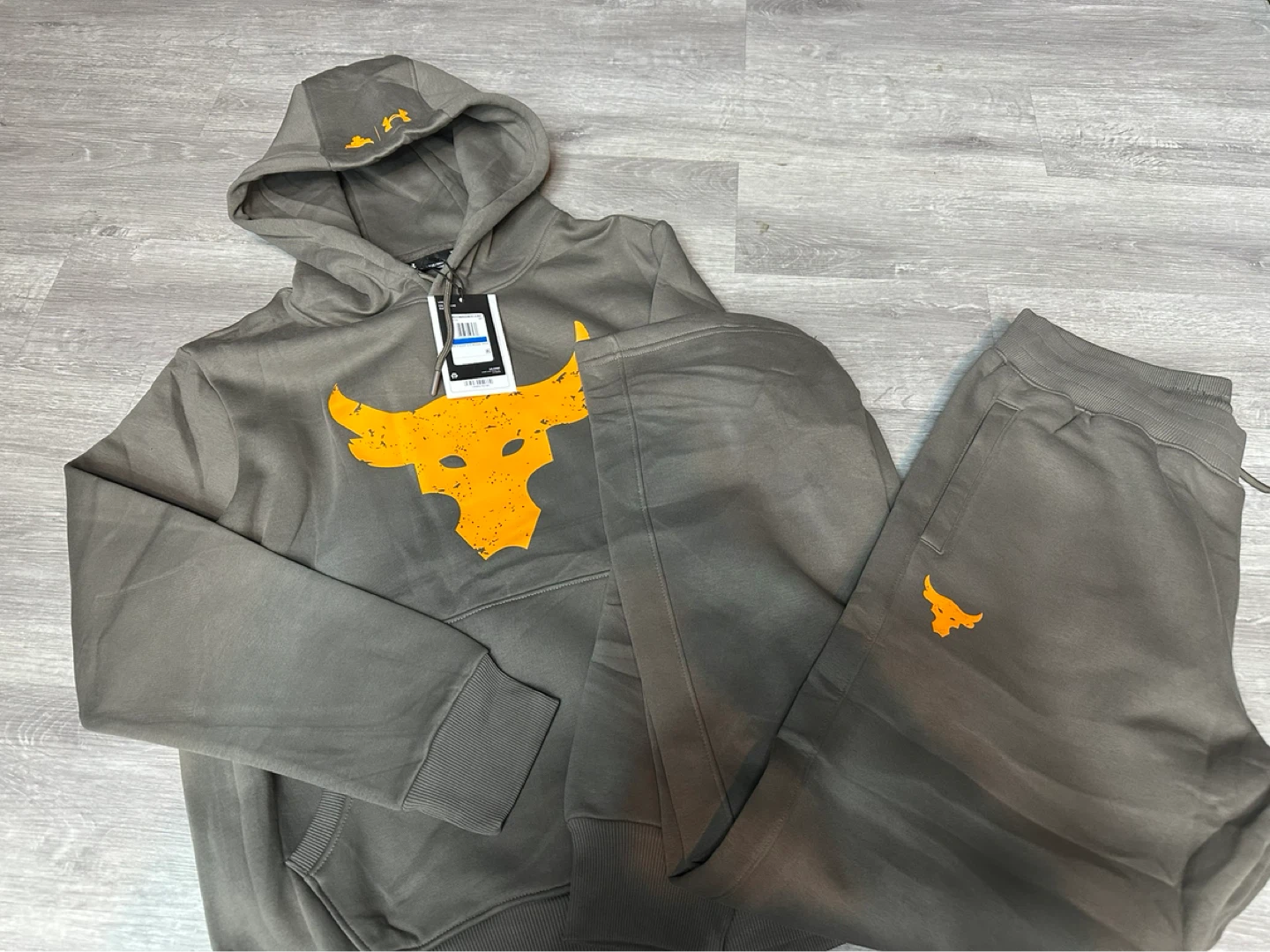 Under Armour Project Rock Hoodie and Jogger Set - photo 4