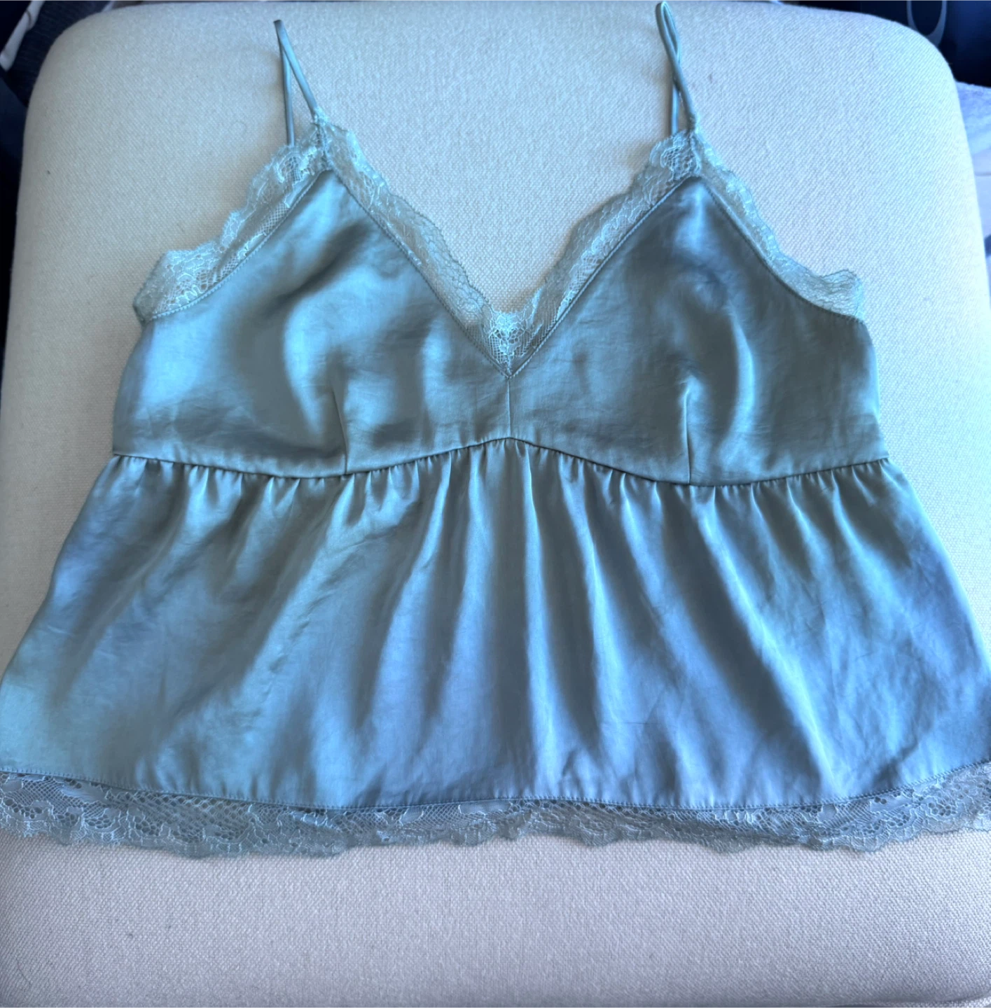Aritzia Wilfred Lace Crop Top