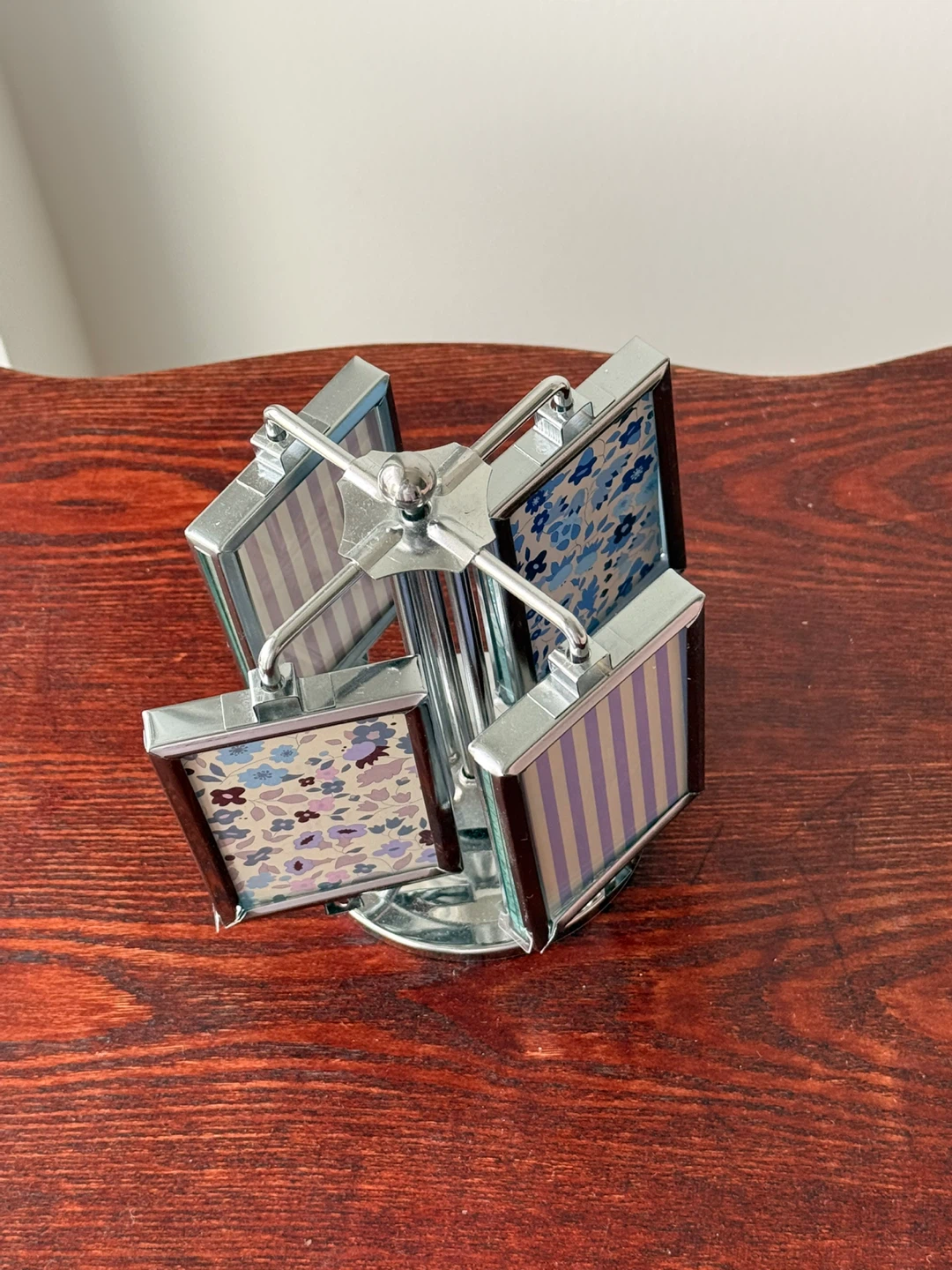 Silver Rotating Photo Frame Display - photo 2