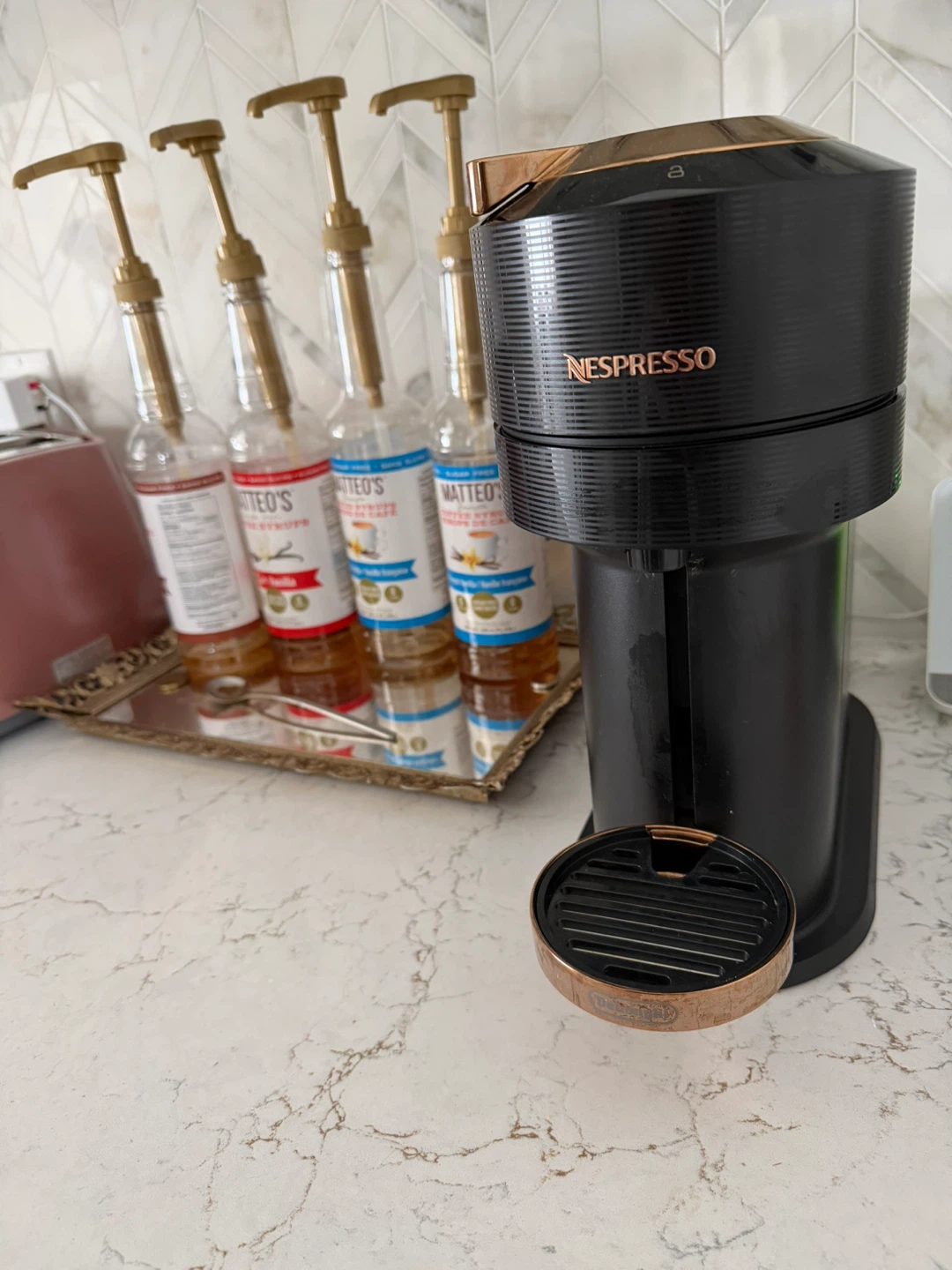 Nespresso Vertuo Coffee Machine with Melozio Pods